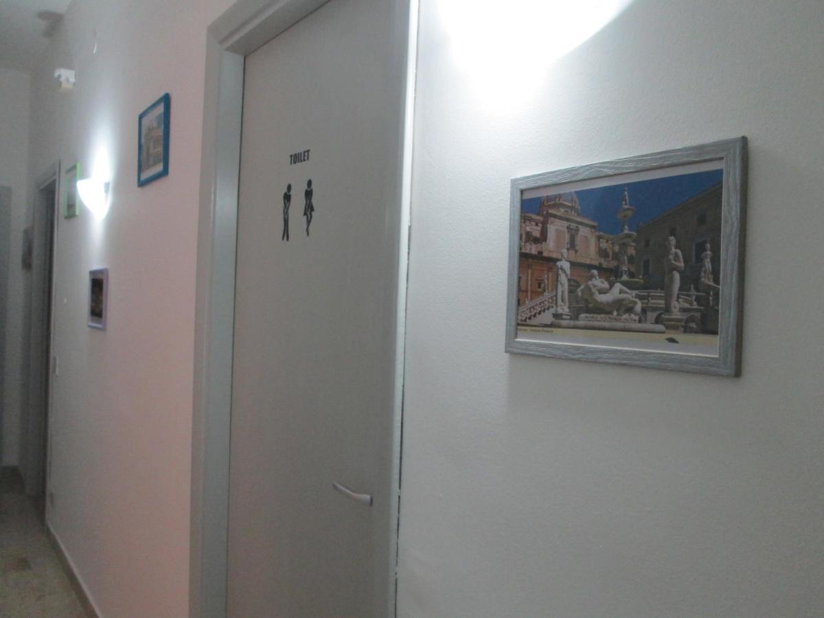 B&B La Fenice Palermo Bagian luar foto